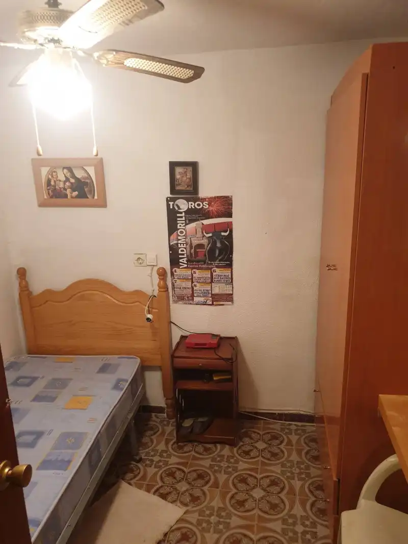 Dormitori de Casa o xalet en venda en Serradilla amb Aire condicionat, Jardí privat i Traster