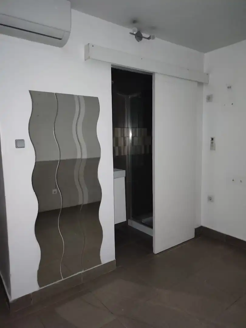 Bathroom of Ground floor for sale in Barcelona  with Air Conditioner and Alarm
