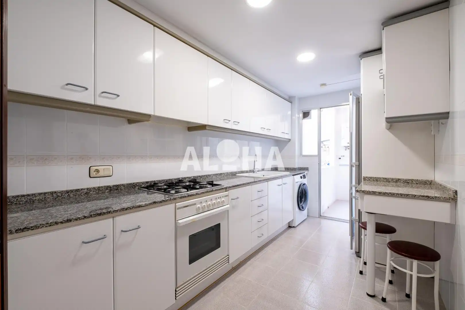 Kitchen of Flat for rent in Moncada  with Air Conditioner, Furnished and Balcony