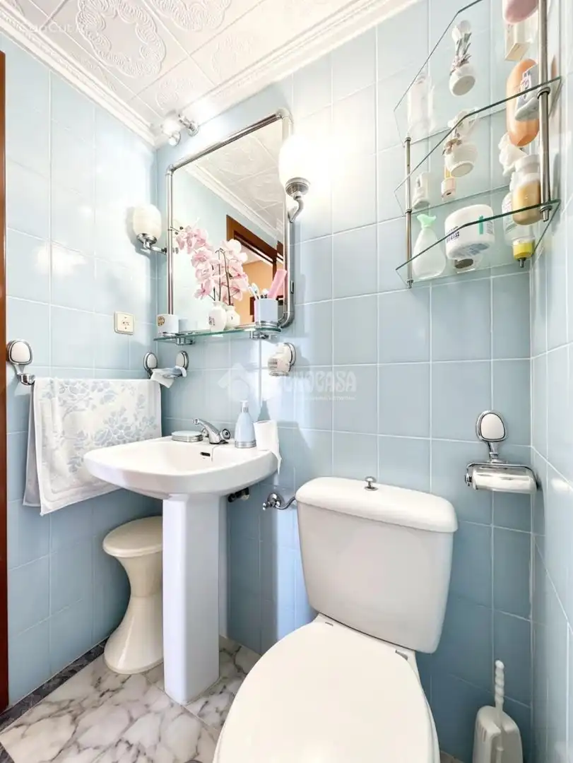 Baño de Piso en venta en Sevilla con Aire acondicionado