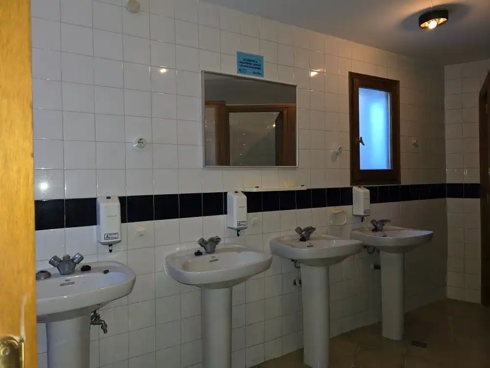 Bathroom of Country homes for sale in Jasa  with Heating and Private garden