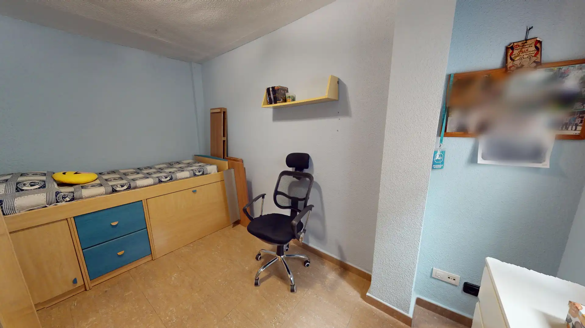 Habitación de Dúplex en venta en Benidorm con Aire acondicionado, Terraza y Amueblado