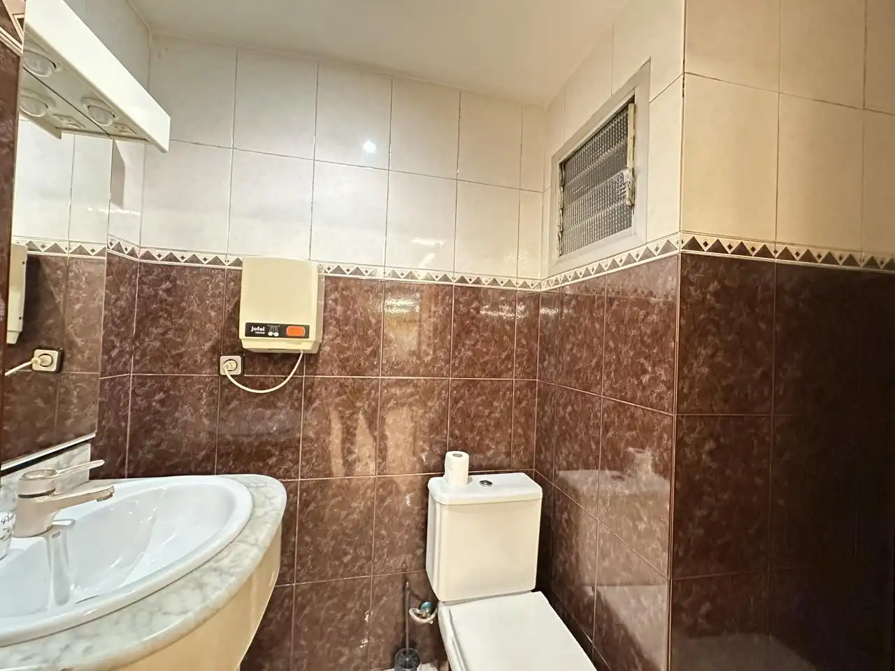 Bathroom of Office for sale in Alicante / Alacant  with Air Conditioner