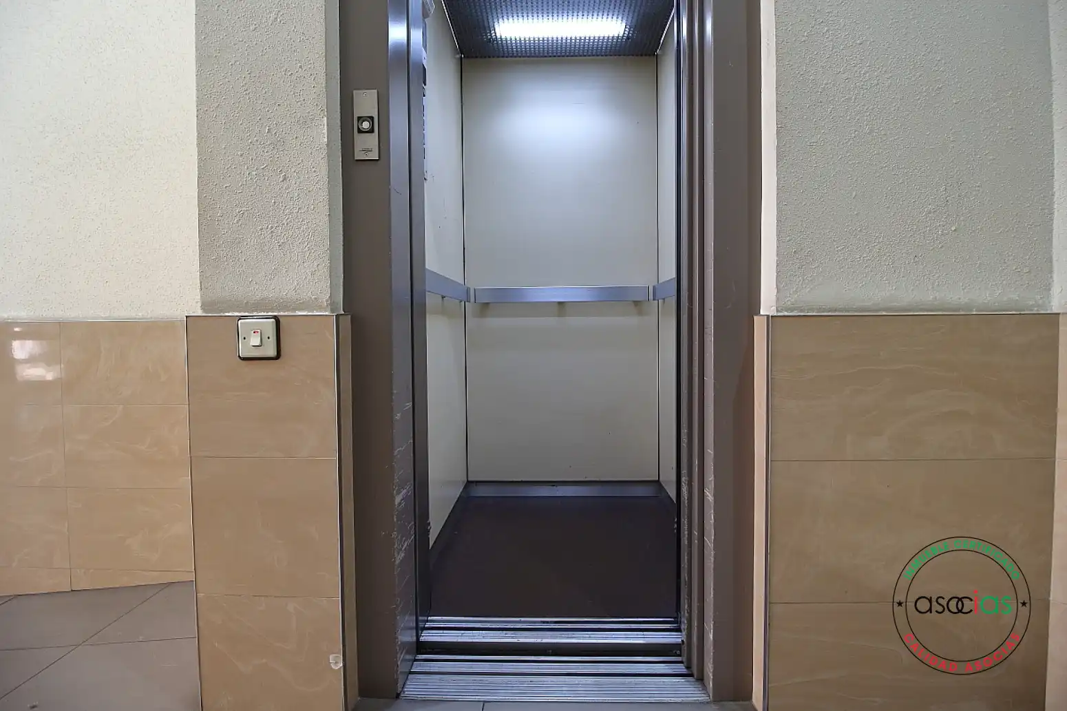 Piso en venta en Gijón  con Calefacción, Parquet y Terraza