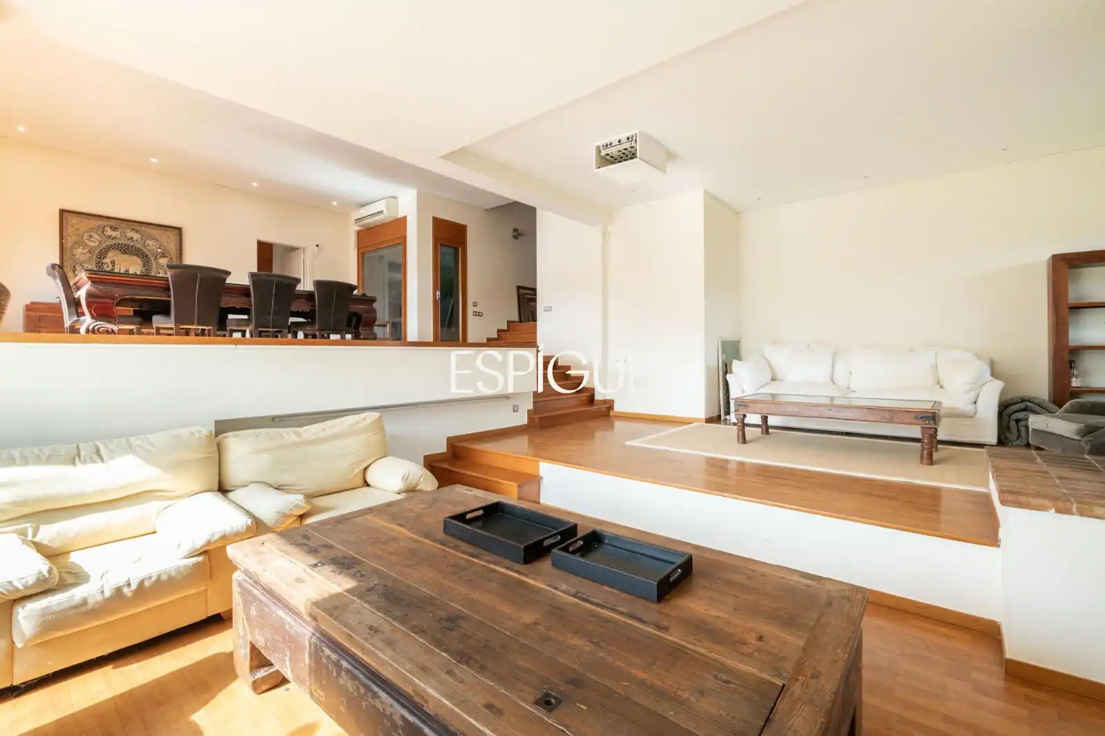Living room of Houses for sale in Sant Cugat del Vallès  with Air Conditioner, Heating and Private garden