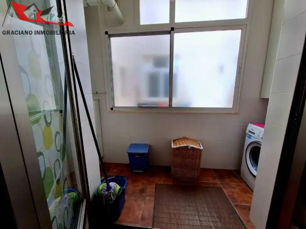 Piso en venta en La Gineta con Aire acondicionado, Calefacción y Amueblado