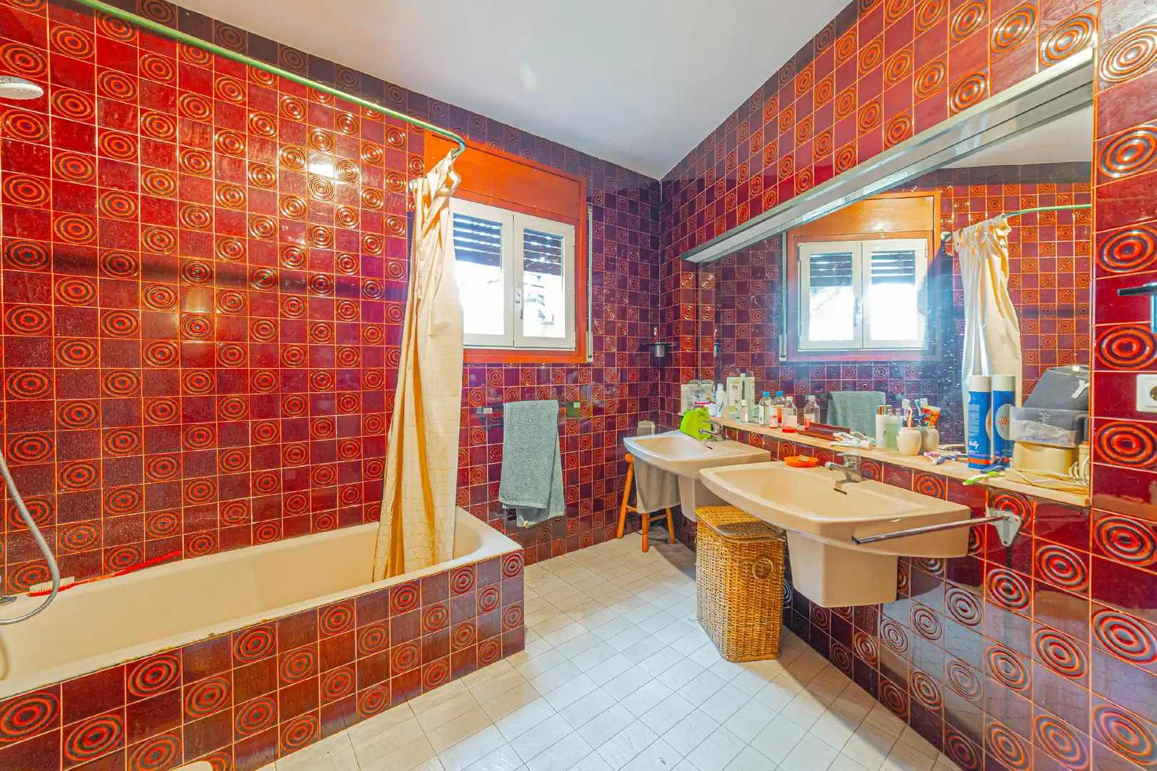 Bathroom of Houses for sale in Sant Feliu de Llobregat  with Heating, Private garden and Balcony