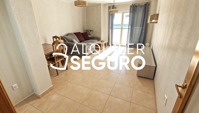 Sala d'estar de Pis de lloguer en Ocaña amb Calefacció, Terrassa i Moblat