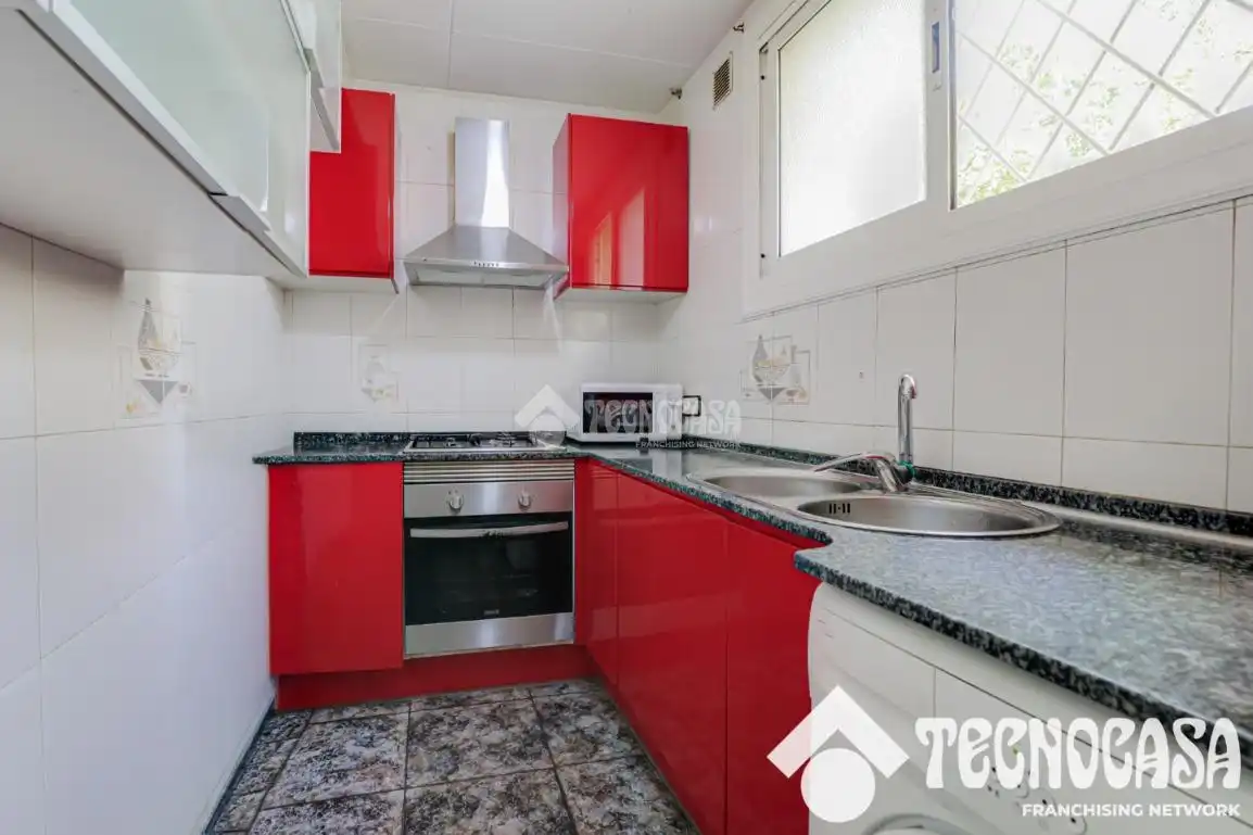 Cocina de Piso en venta en Viladecans con Trastero y Balcón