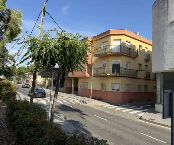 Vista exterior de Pis en venda en Riudoms amb Balcó