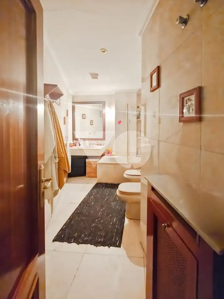 Baño de Dúplex en venta en Alcorcón con Aire acondicionado, Calefacción y Parquet