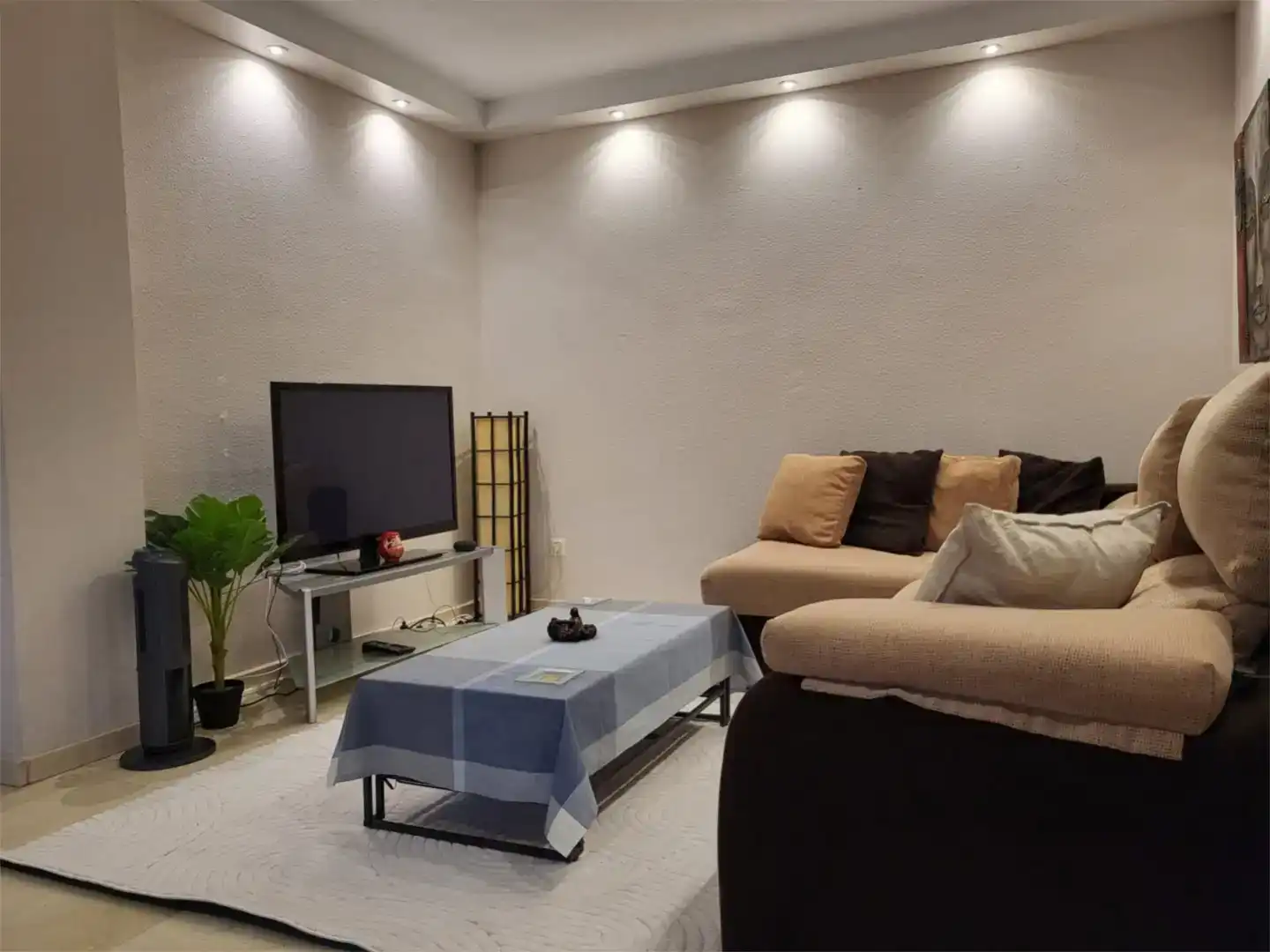Sala d'estar de Casa o xalet en venda en Villaviciosa de Odón amb Aire condicionat, Jardí privat i Parquet
