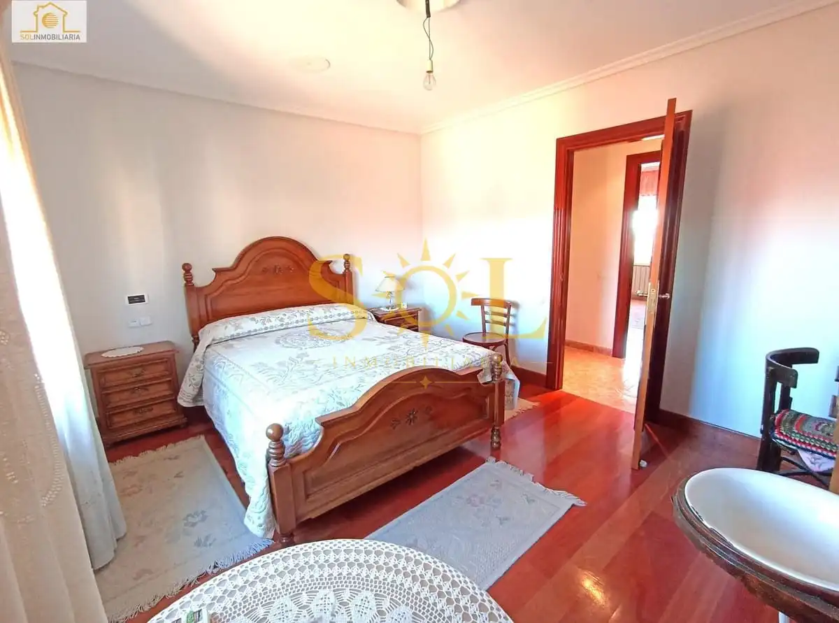 Habitación de Casa o chalet en venta en Villanueva de las Manzanas con Calefacción, Jardín privado y Parquet