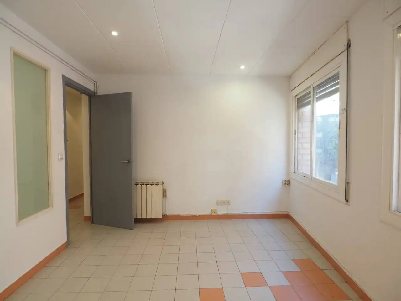 Flat with terrace for sale in Avenida Sant Esteve, imagen 13