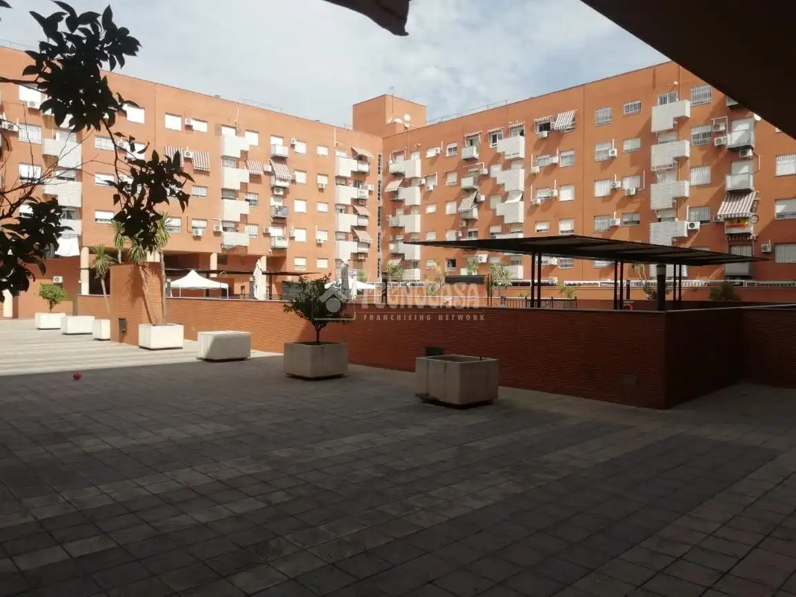 Terrace of Flat for sale in Sevilla  with Air Conditioner, Heating and Storage room
