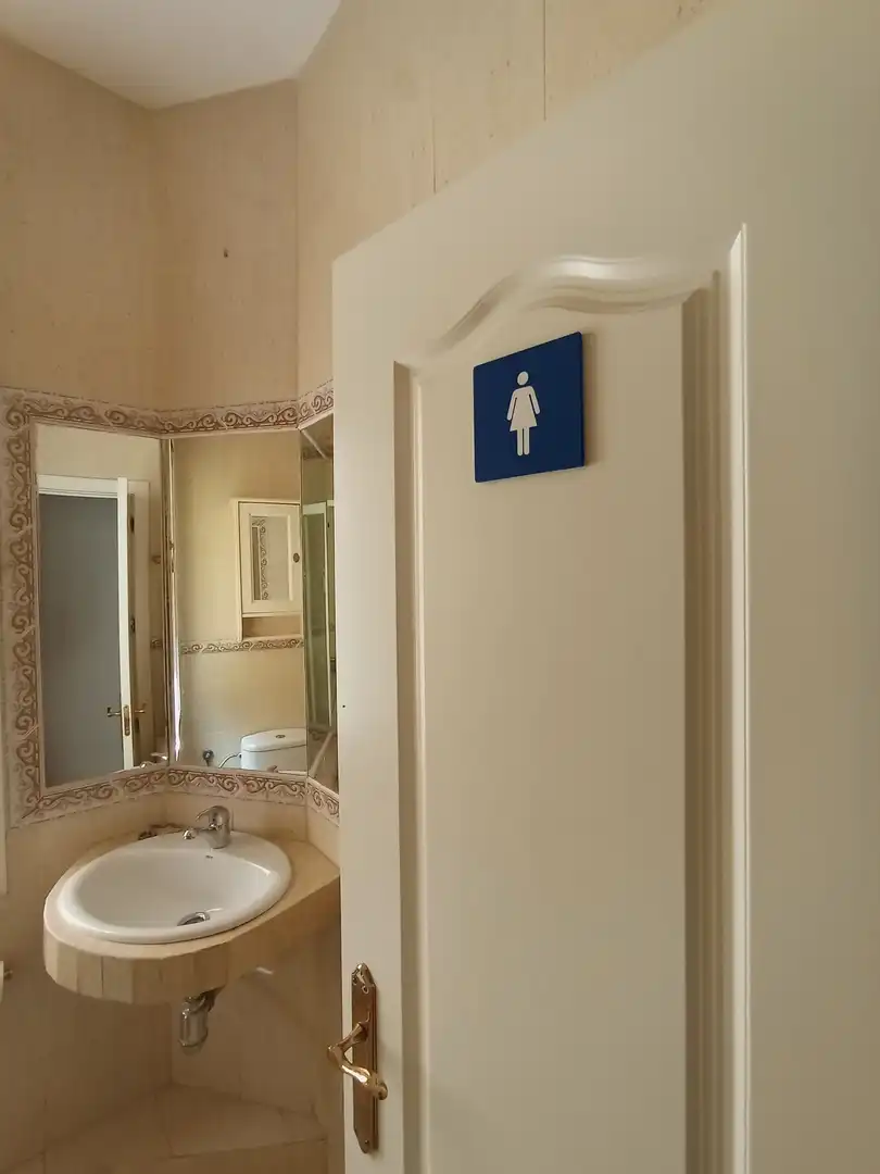 Baño de Piso de alquiler en Madrid con Aire acondicionado, Calefacción y Parquet