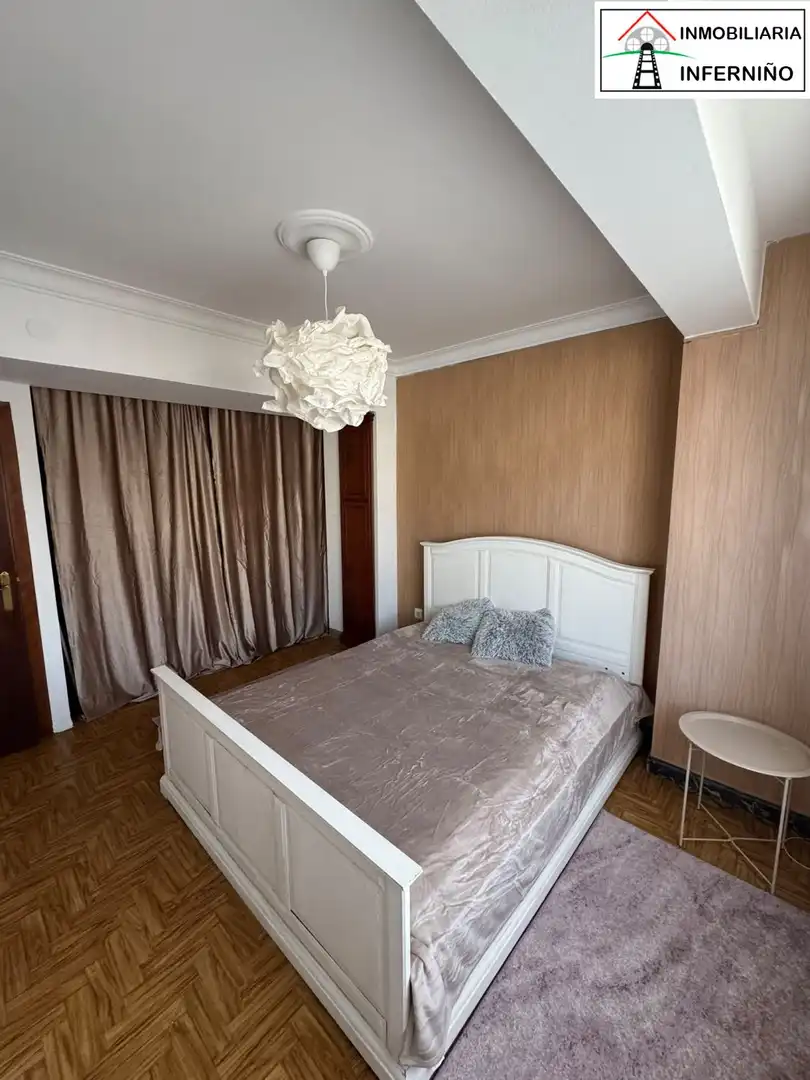 Schlafzimmer von Wohnung zum Verkauf in Ferrol mit Abstellraum und Balkon