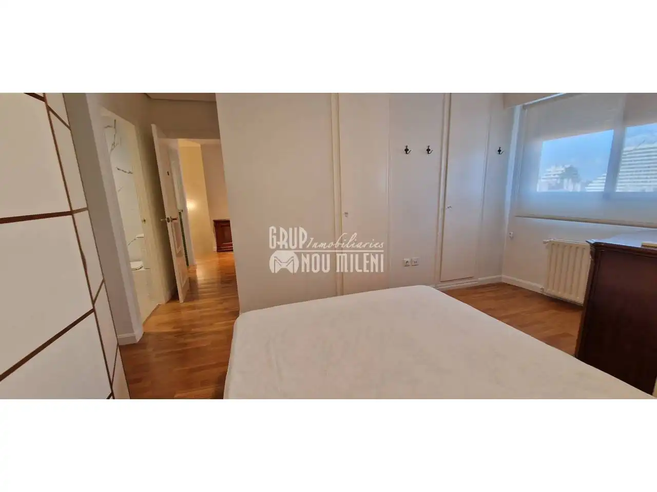Dormitori de Dúplex de lloguer en Valencia amb Aire condicionat, Jardí privat i Parquet
