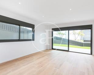 Exterior view of Flat to rent in Esplugues de Llobregat  with Air Conditioner, Heating and Private garden