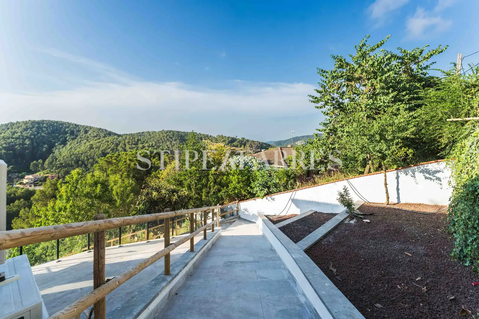 Vista exterior de Casa o xalet en venda en Sant Andreu de Llavaneres amb Aire condicionat, Calefacció i Jardí privat