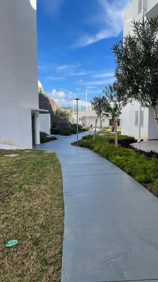 Vista exterior de Piso en venta en Rincón de la Victoria con Aire acondicionado, Terraza y Trastero