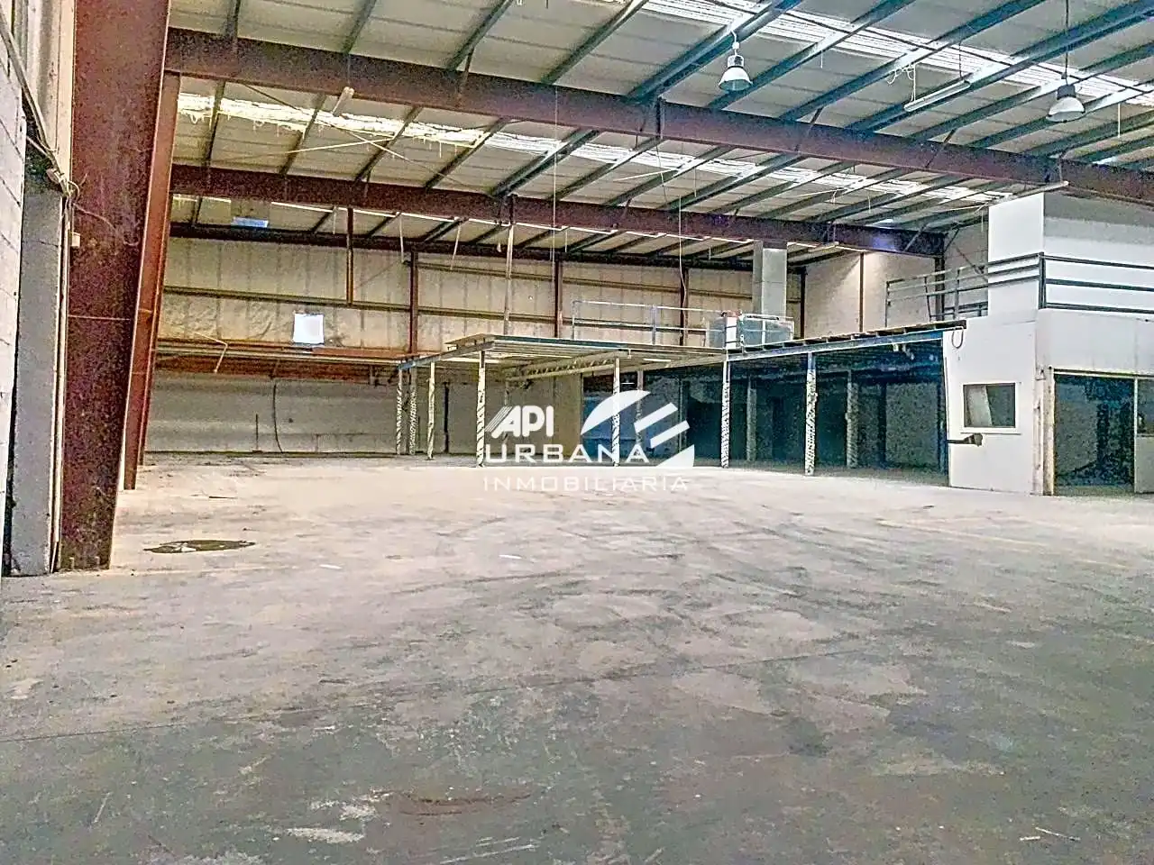 Nave industrial en venta en Cabra, imagen 2
