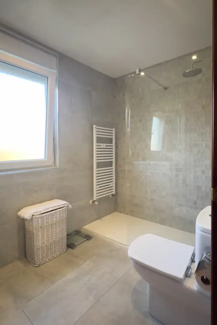 Bathroom of Houses for sale in Cartes  with Heating, Parquet flooring and Terrace