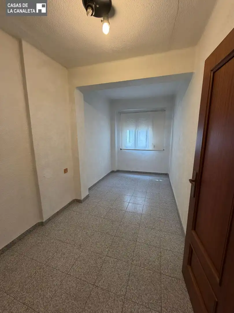Habitación de Piso en venta en Mislata con Balcón
