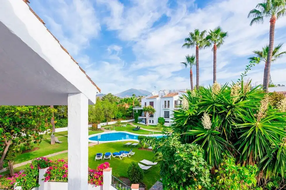 Jardín de Ático en venta en Marbella con Aire acondicionado, Terraza y Trastero