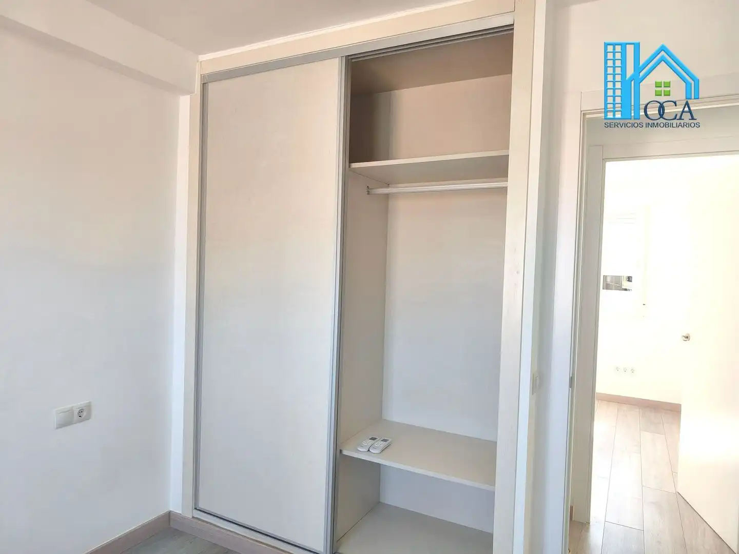 Habitación de Piso en venta en Móstoles con Aire acondicionado, Jardín privado y Piscina comunitaria
