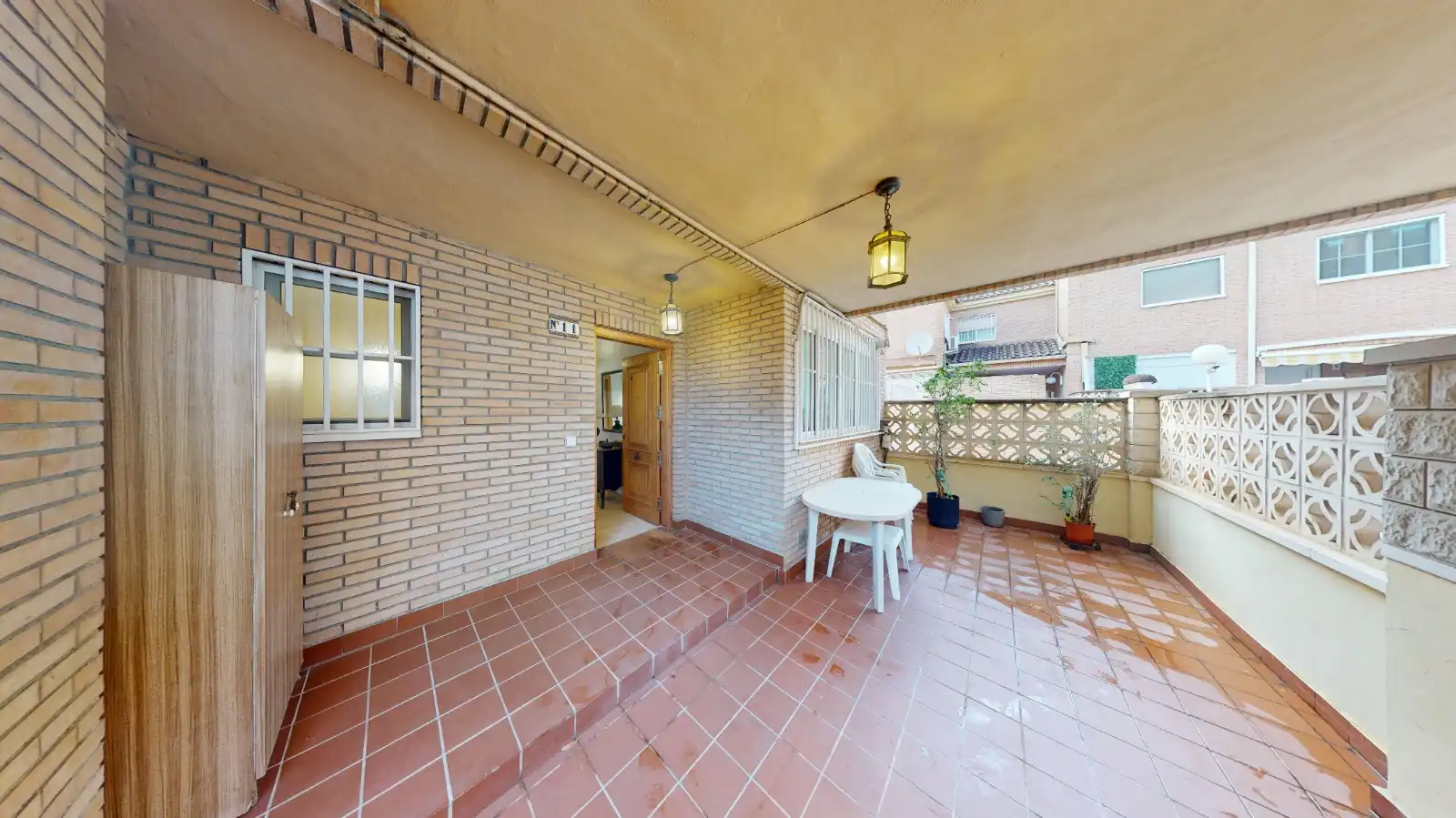 Terraza de Casa adosada en venta en Alicante / Alacant con Aire acondicionado, Calefacción y Jardín privado