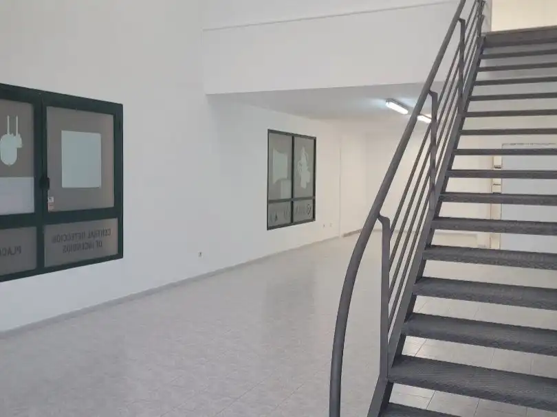 Local en venta en San Jorge / Sant Jordi con Terraza y Alarma