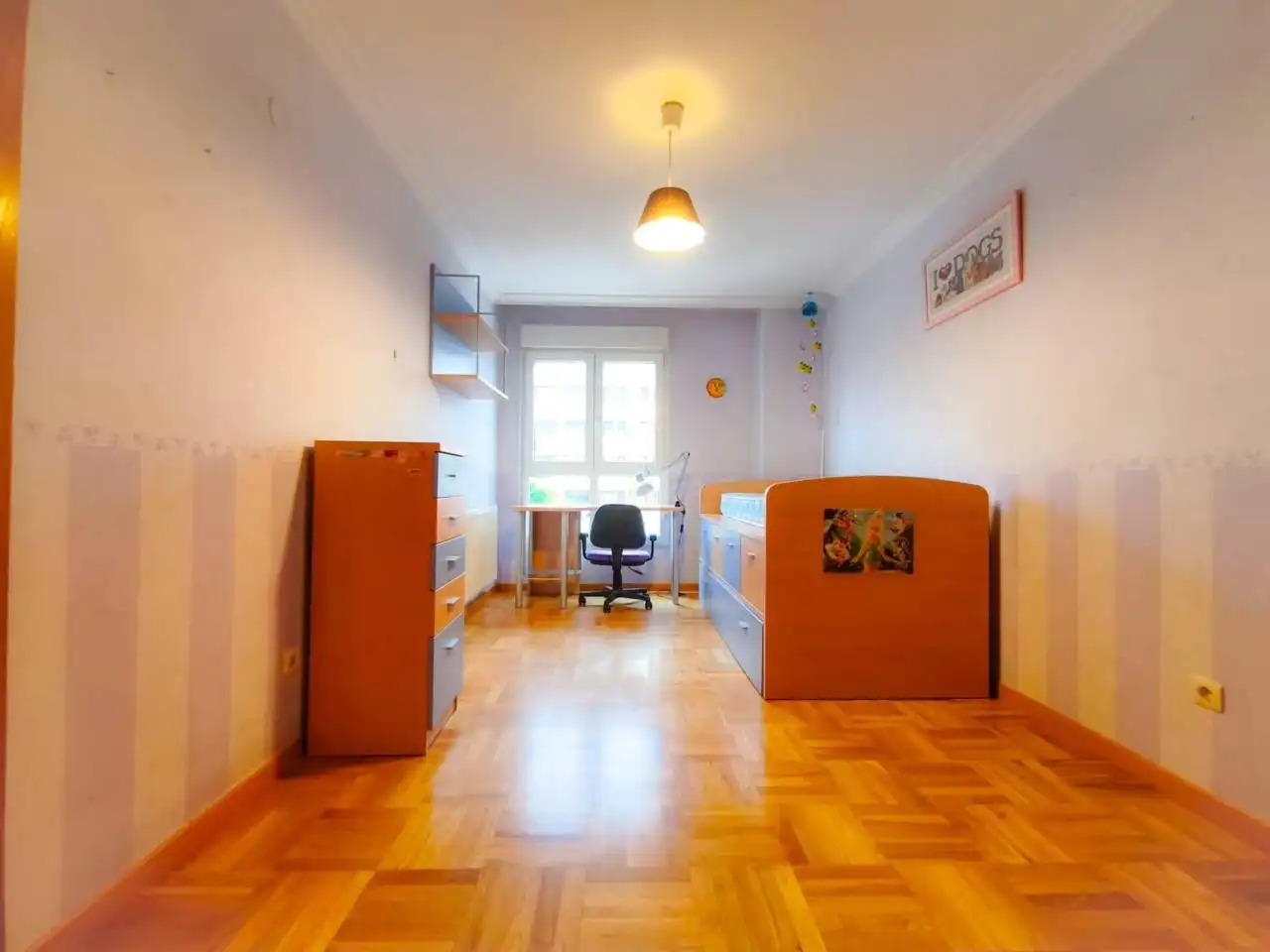 Bedroom of Flat for sale in Burgos  with Heating, Parquet flooring and Terrace