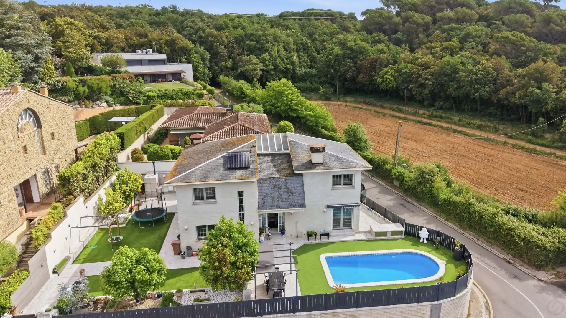 Außenansicht von Haus oder Chalet zum Verkauf in Girona mit Terrasse und Schwimmbad