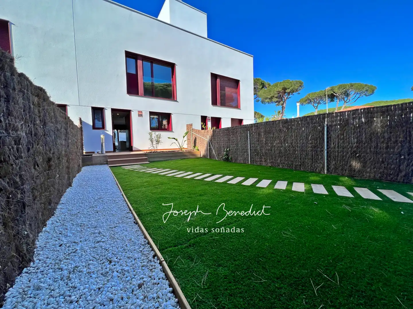 Jardí de Casa adosada en venda en Castelldefels amb Aire condicionat, Calefacció i Jardí privat