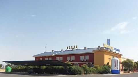¡ PASA TU OFERTA! ¡ HOTEL DE 149,49 M2 EN CARRETERA NACIONAL DE DAIMIEL!