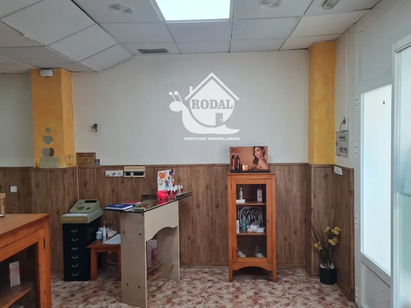 Local comercial en venda a Nueva Andalucía, imagen 4