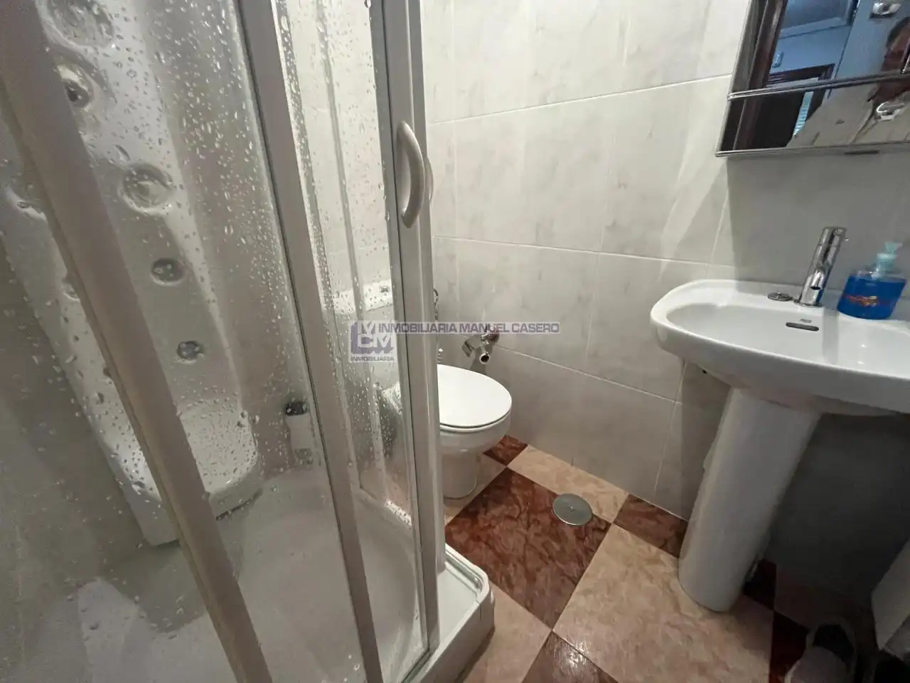 Bany de Casa o xalet en venda en Cáceres amb Calefacció, Jardí privat i Terrassa