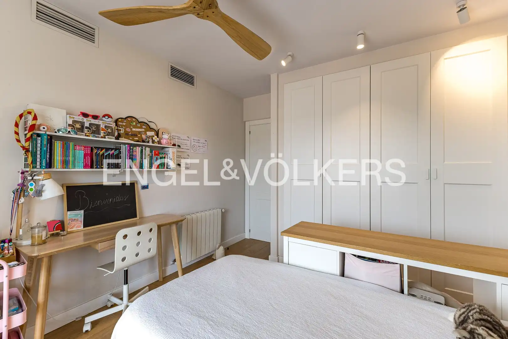 Bedroom of Houses for rent in Castelldefels  with Air Conditioner, Heating and Private garden