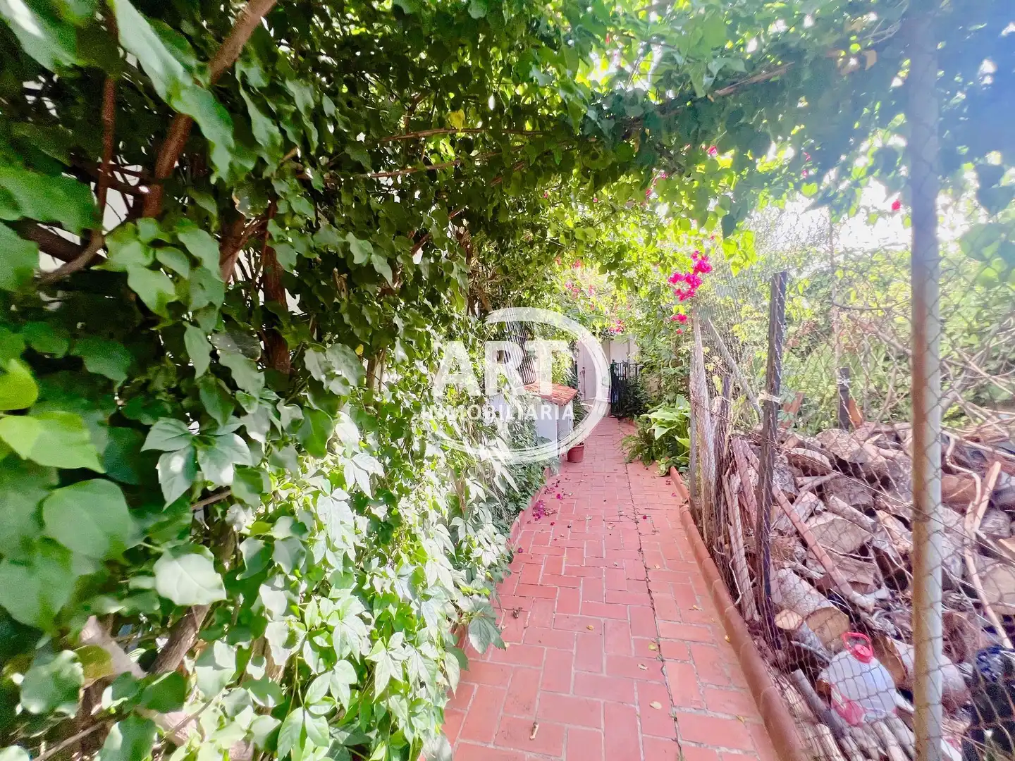 Jardín de Casa o chalet en venta en L'Eliana con Aire acondicionado, Calefacción y Jardín privado