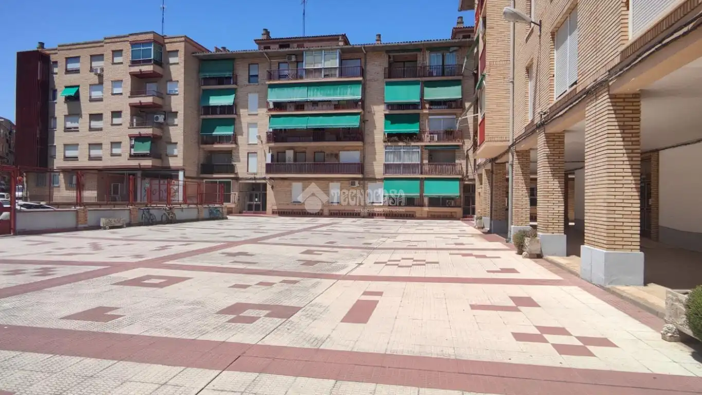 Vista exterior de Pis en venda en Zaragoza amb Terrassa