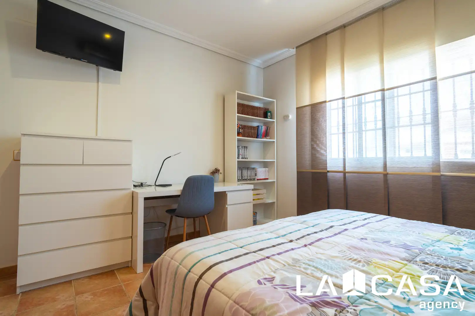 Chalet con piscina en venta en Cerros de Montequinto, imagen 16