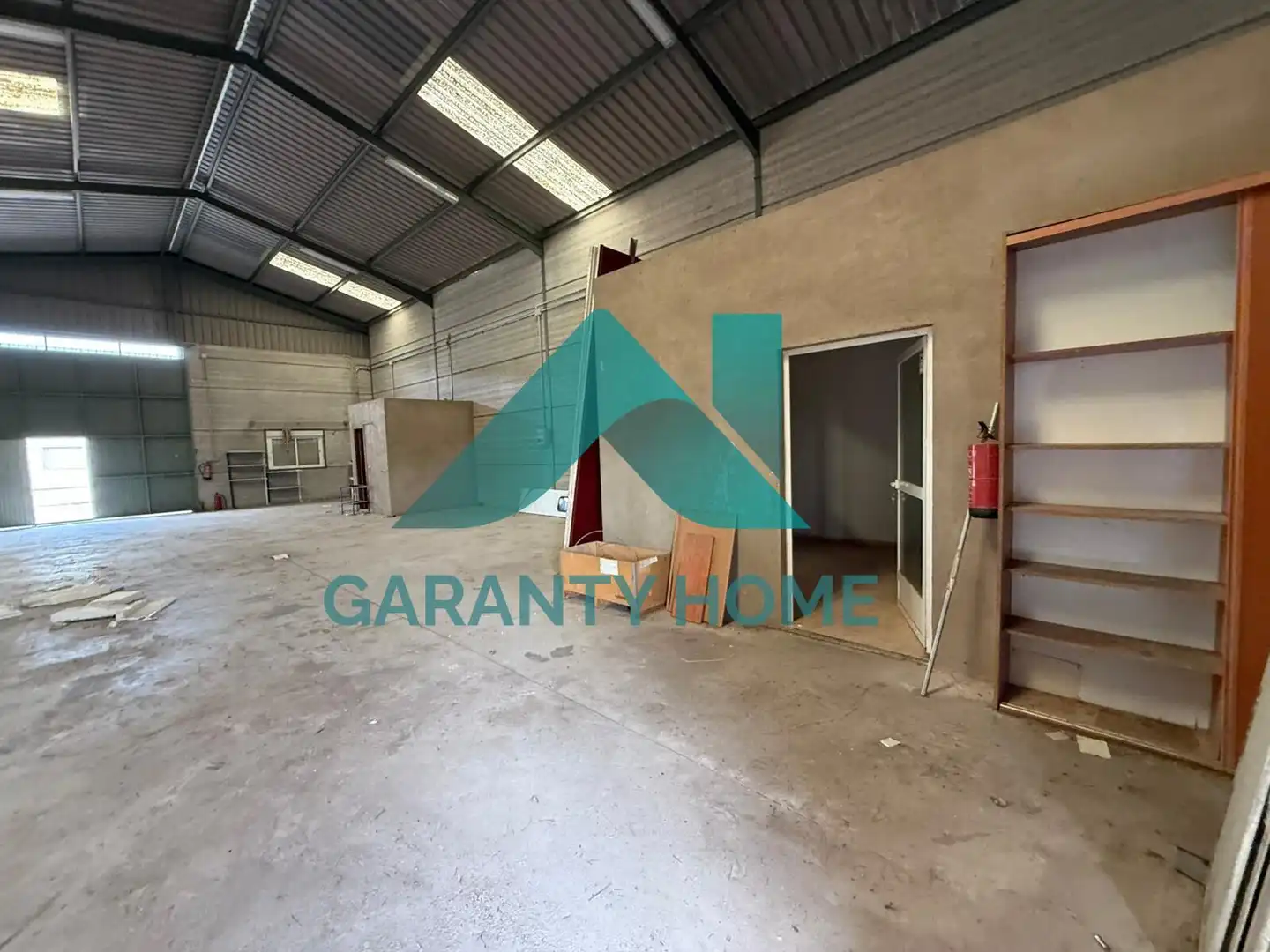 Nau industrial de lloguer en Casar de Cáceres