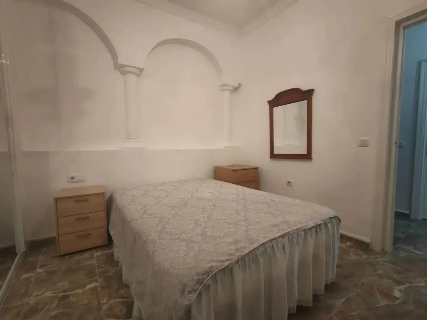 Habitación de Piso en venta en Marbella con Amueblado, Horno y Lavadora