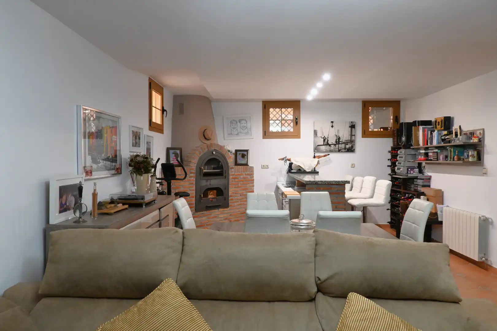 Sala de estar de Casa adosada en venta en Las Gabias con Aire acondicionado, Calefacción y Terraza