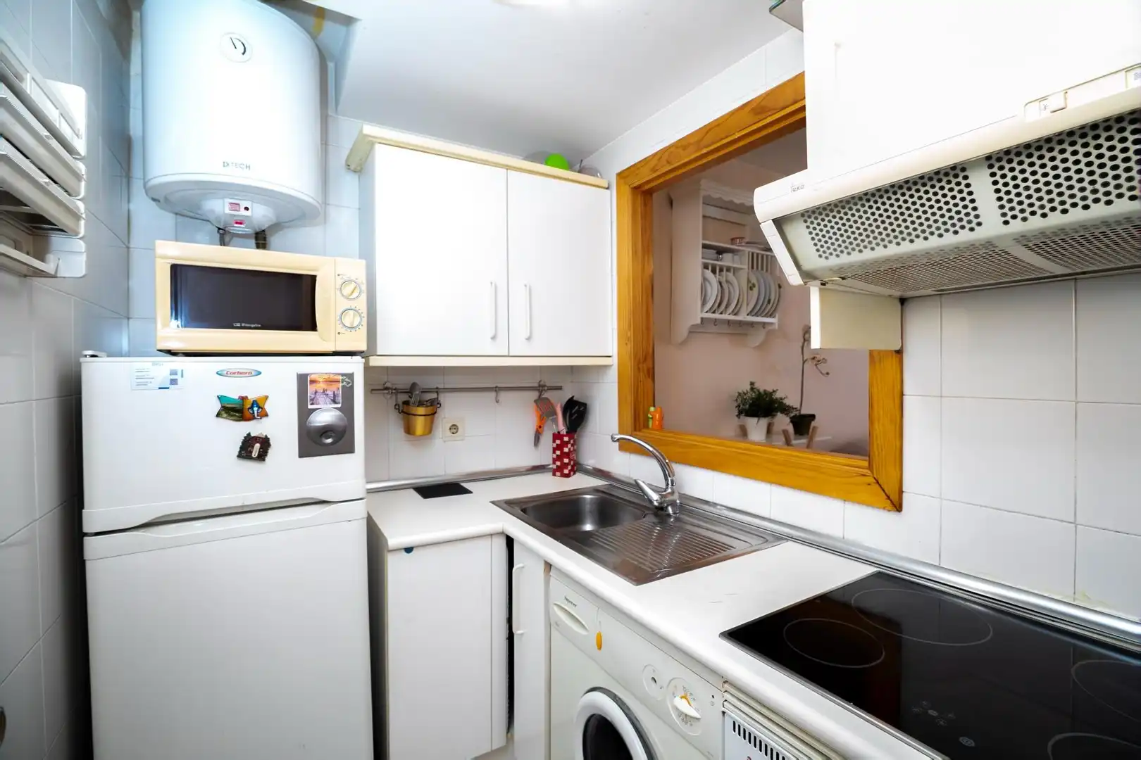 Kitchen of Flat for sale in Jaca  with Heating, Parquet flooring and Terrace