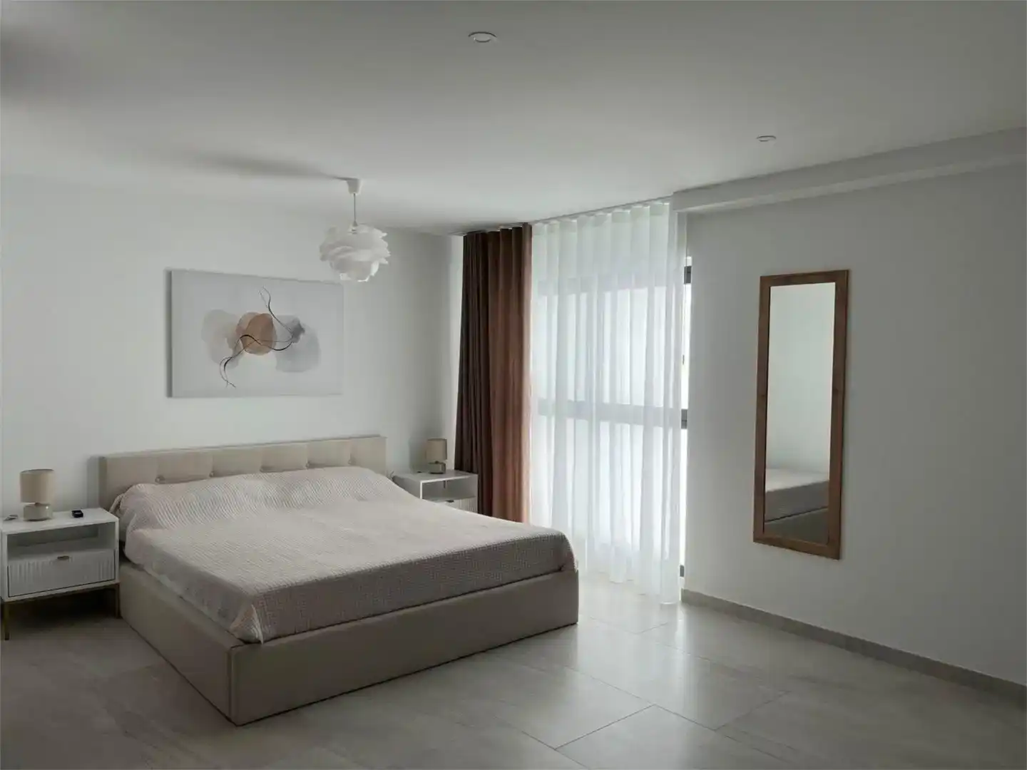 Habitación de Casa o chalet de alquiler en Benidorm con Aire acondicionado, Jardín privado y Trastero
