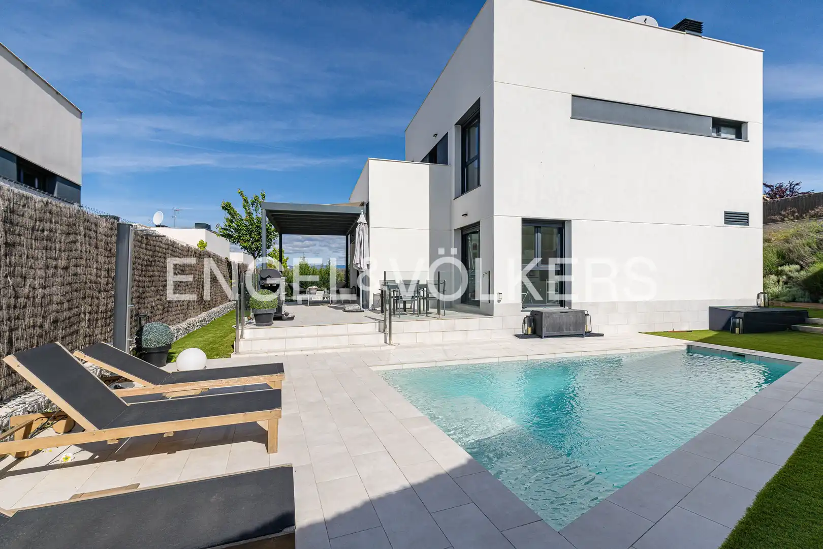 Terrasse von Haus oder Chalet zum Verkauf in Torrelodones mit Klimaanlage, Heizung und Privatgarten