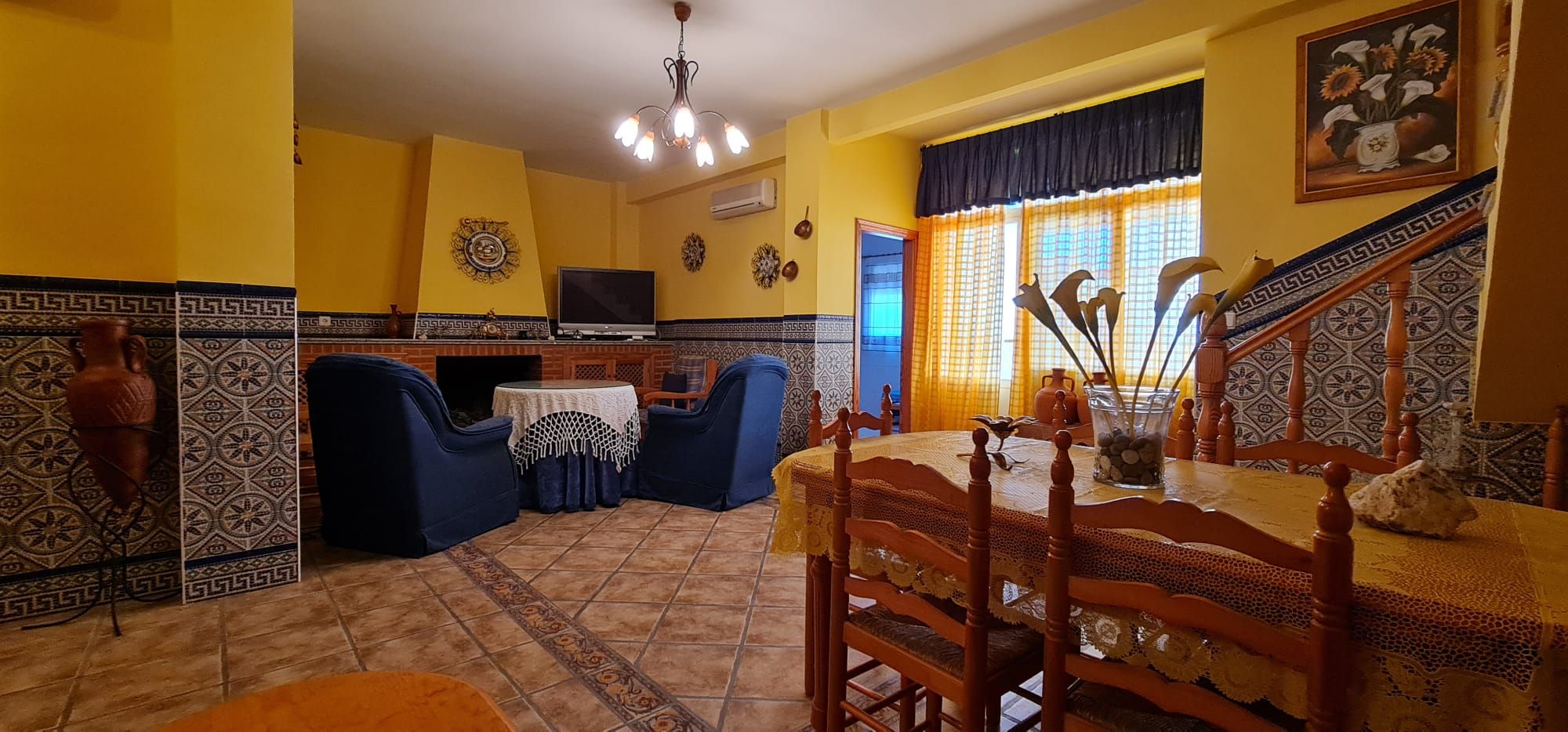 Sala d'estar de Casa o xalet en venda en Belalcázar amb Aire condicionat, Terrassa i Moblat