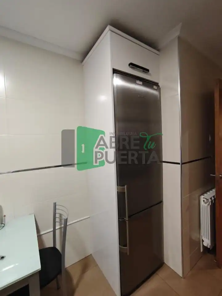Badezimmer von Wohnungen zur Miete in Allariz mit Heizung, Parkett und Möbliert